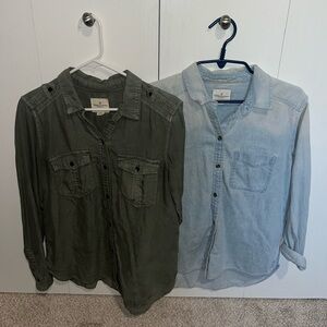 Bundle of American Eagle Button Ups, Size M